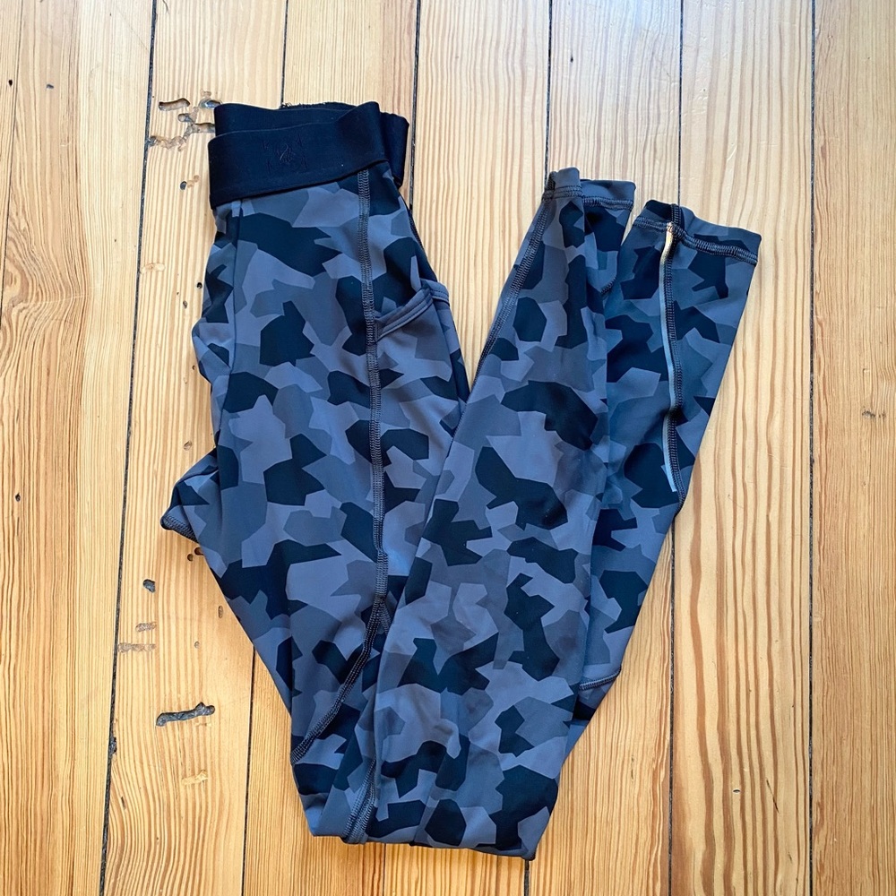 Lululemon Surge Tight - Nulux - XS - 28”